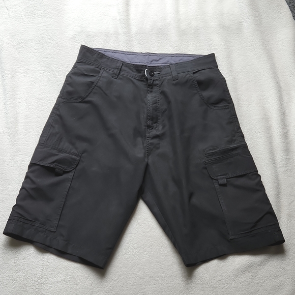 burnside Other - BurnSide Shorts Sz 30, 5 Pockets in front & 1 has a Zipper, 2 Pockets in Back